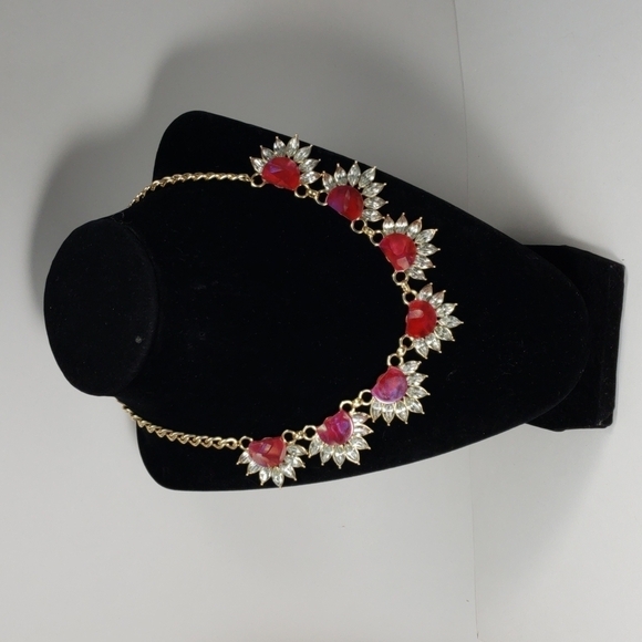 Gold Tone Floral Statement Necklace – Red Gem Glamorous & Dazzling Crystal 18" - Picture 4 of 10